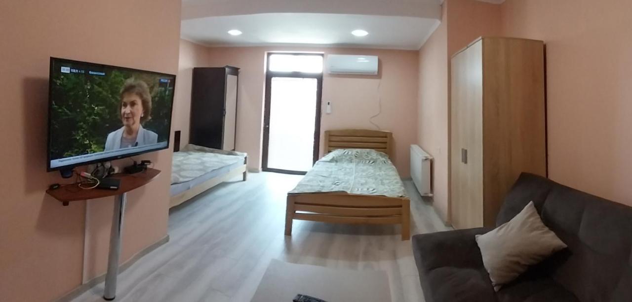 Full House Apartment Tbilisi Bagian luar foto