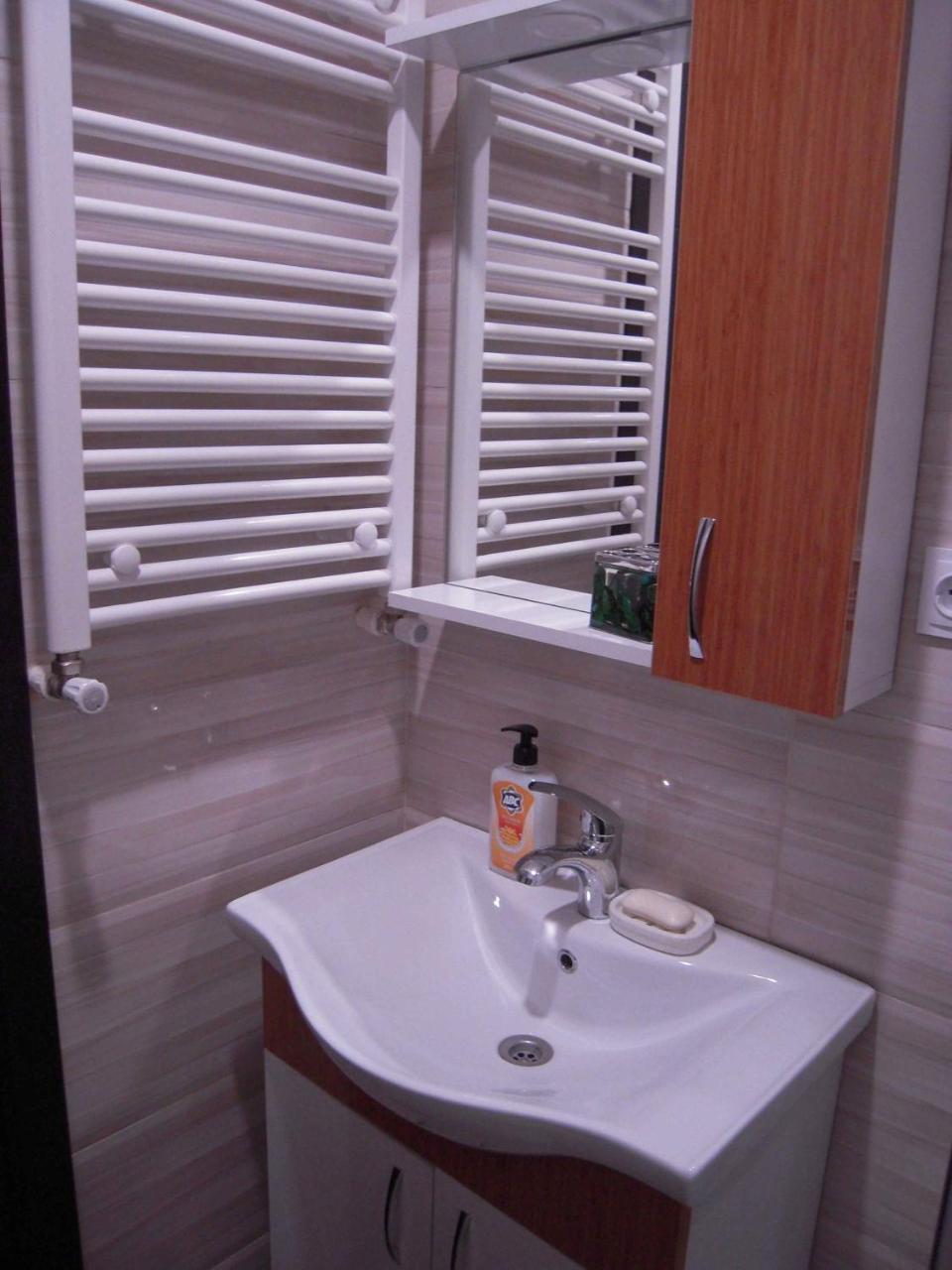 Full House Apartment Tbilisi Bagian luar foto